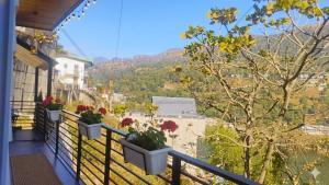 Bhimtal Lakeview Cottage
