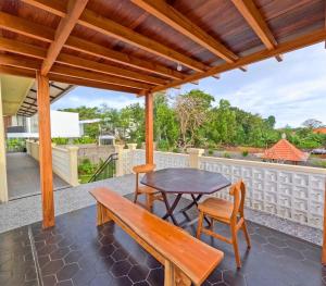 Spacious 2BR Garden & Pool Uluwatu