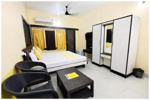 Chakra Tirtha Road Moon Rise Residency Near Jagannath Temple And Fully Air conditione-# Free Wifi And Room Service #Budget Class Best Hotel IN Puri