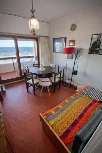 Vista al mar - Cuarto piso frente al mar