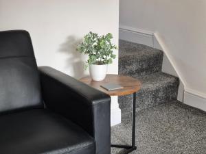 2 Bed Maisonette with Sofa Bed - Ideal for Groups #26C