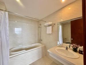 Soria Majestic Beachfront Hotel