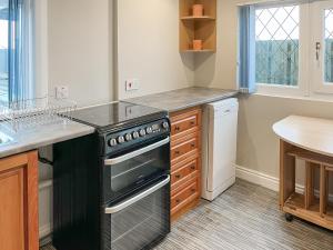 Number Ten - Uk50722