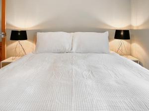 Number Ten - Uk50722