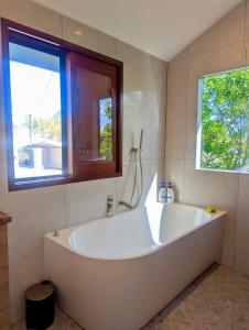 Fishermans Cottage with 4 Bedrooms