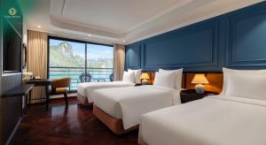 Diana Cruises Halong Bay - Luxury by Venus Group