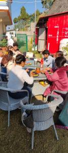 Valley vibes by bahugunas den