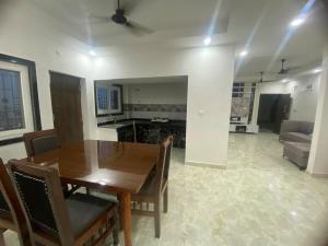 Gaya JI Homestays Luxe 3BHK Apartments