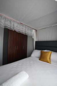 Modern 1-Bedroom Apartment Near Kisumu CBD, Free WiFi, Parking & Security