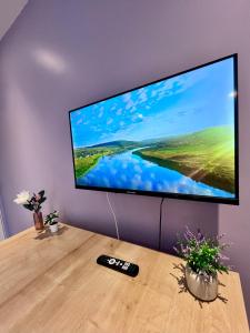 Le Spacieux Gare dOullins - 2 chambres - 3 lits - Parking privé - 15 min de Lyon