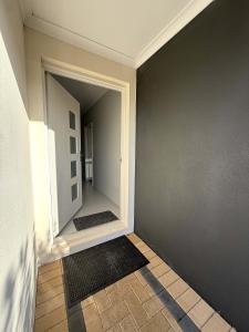 31 Kids Coast & Chill - 4BR Parking & Theatre Rm