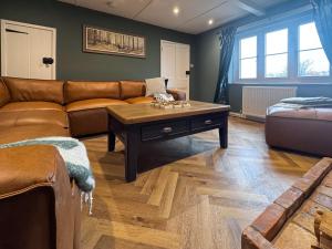 Hill House - Uk49727