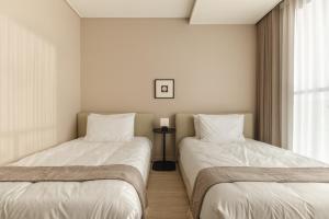 Plott The One Sokcho Xiella The Beach