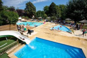 Camping 3 étoiles - Piscine - ccbeeig