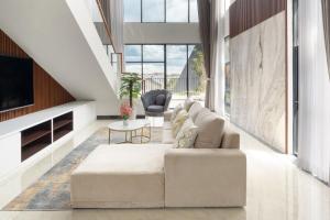 Svarnabumi Penthouse Bekasi