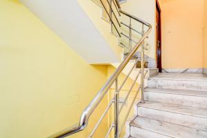 FabHotel Royal Plaza