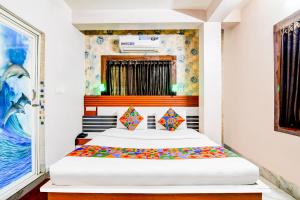 FabHotel Royal Plaza