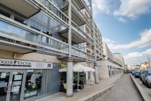 River Luxury Apartment