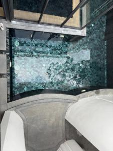 Inara Villa in the center of Pattaya-4 bedrooms 5 bathrooms-billiards table and swimming pool for a relaxing holiday