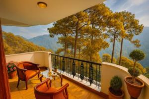 Hotel The great #ambience #balcony view #mountainview #parking
