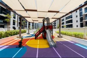 Luxury Studio with Pool Views