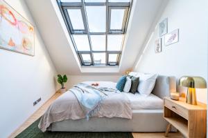 Prague Days - Three Bedroom Apartment with Terrace and AC