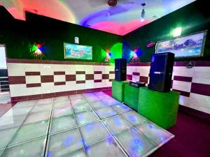 Hotel The great #ambience #balcony view #mountainview #parking