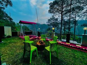 Hotel The great #ambience #balcony view #mountainview #parking