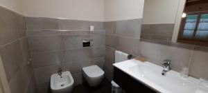 Cà Trifolera Barbaresco - Camera Tripla con bagno - DEGUSTAZIONE VINI NELLA NOSTRA CANTINA