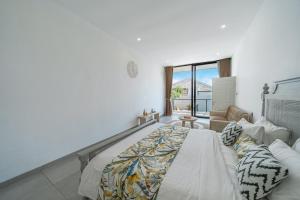 Villa Athalla - Minimalistic 3BR Villa in Canggu