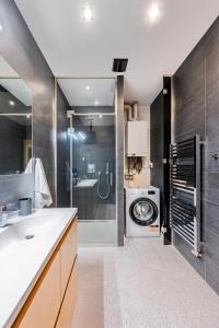 Prague Days - Two Bedroom Riverside Apartment with Gramophone