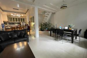 Villa Teresa Esperanza Tourist Inn