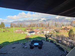 Seeblick vom Bett • 20min nach Interlaken