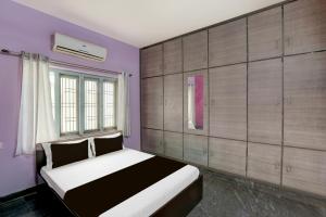 Hotel O SV GRAND APSRTC Depot