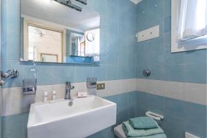 Tiffany With Shared Pool - Happy Rentals