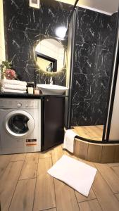 sixkeys- studioLebedinyy