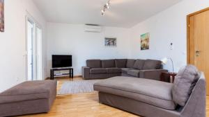 Waterfront Villa Dora by Villas Guide