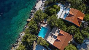 Waterfront Villa Dora by Villas Guide