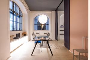 Brera Design Apartment Moscova, Gae Aulenti