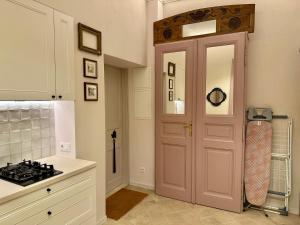 Sweet Home on the Rynok Square