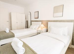 Spacious and modern gem in the center REMS