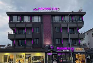 Madame Fijen Hotel