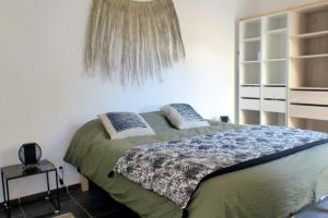 Cozy apartment in Sanary with garden