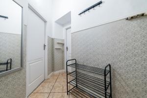 Mostowa Standard Apartment by BookingHost