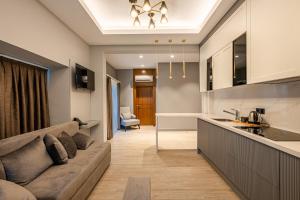 Get Royal Hotel & Spa