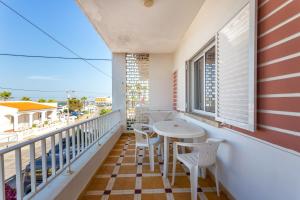 Blife Troya private rooms at Faro beach