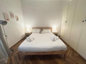 Wood Essence - Authentic Large Apt -City Center