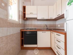 House Atena