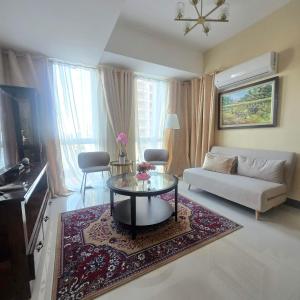 McKinley Hill Lavish1BR Flat Next to Venice Mall