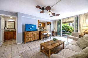 NEW KBM Resorts - FREE CAR - Garden View - Hale Ona Loa - Charming 1 Bedroom at Oceanside Resort HOL-102